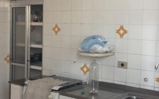 Casa à Venda em Iguape.