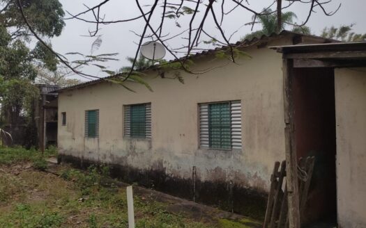 Casa próximo ao rio em Ilha Comprida