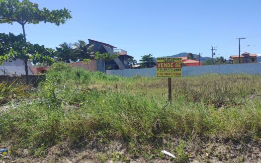Lote em frente a praia