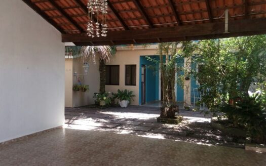 Casa a venda no balneário Adriana próximo a lagoa