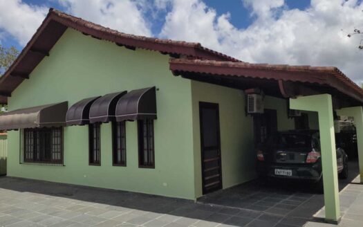 Ampla casa no Rocio